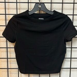 *NEW* Wild Fable black shirt sleeve crewneck tee size s